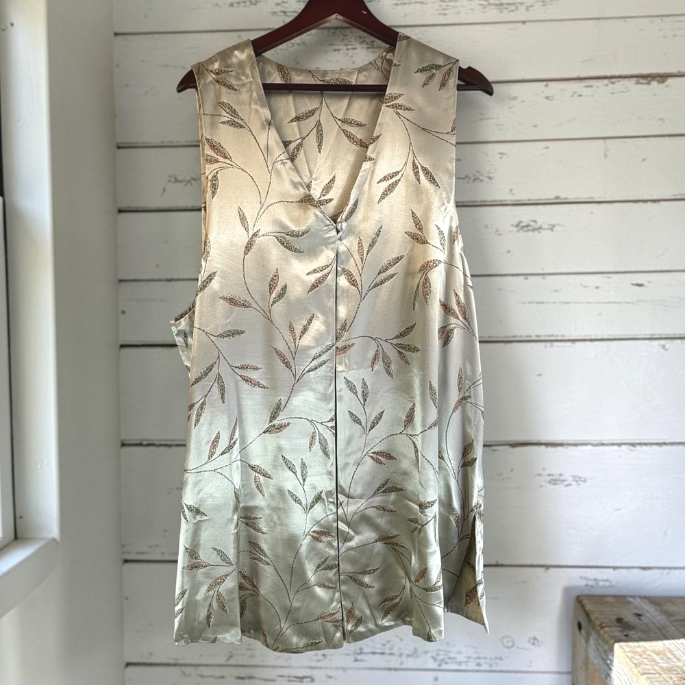 Vintage Sleeveless Tunic Vest XL Sage Green Satin Embroidered Leaf Whimsy Mori
